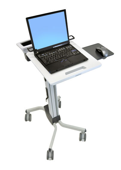 Carro para laptop o portatil usado en hospital